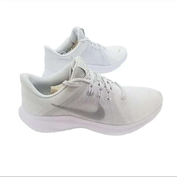 NWOB Nike Women’s Quest 4 size 10.5 - Picture 2 of 7